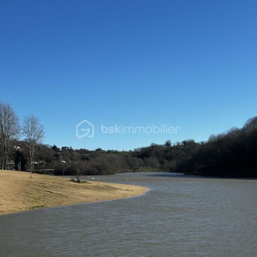 � vendre  Maison Saint-P�e-sur-Nivelle (64310)