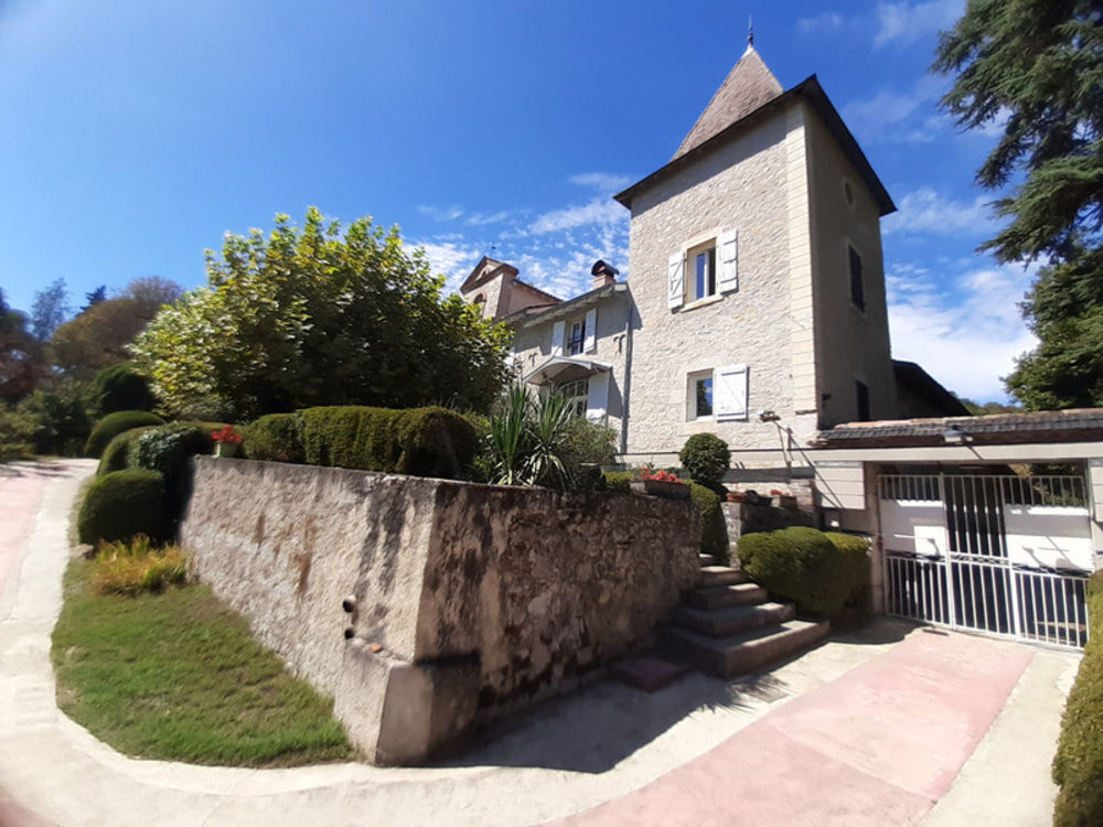 � vendre  Propri�t�/ch�teau Cahors (46000)