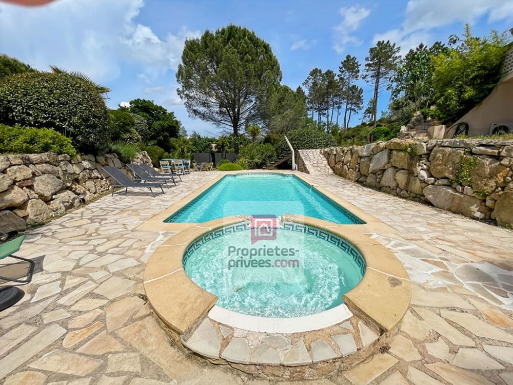 � vendre  Maison Montauroux (83440)