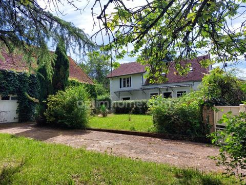   Maison Ancienne AU GRAND CALME dans un agr�able cadre Bucolique ! Maison - 5 pi�ce(s) - 129 m�