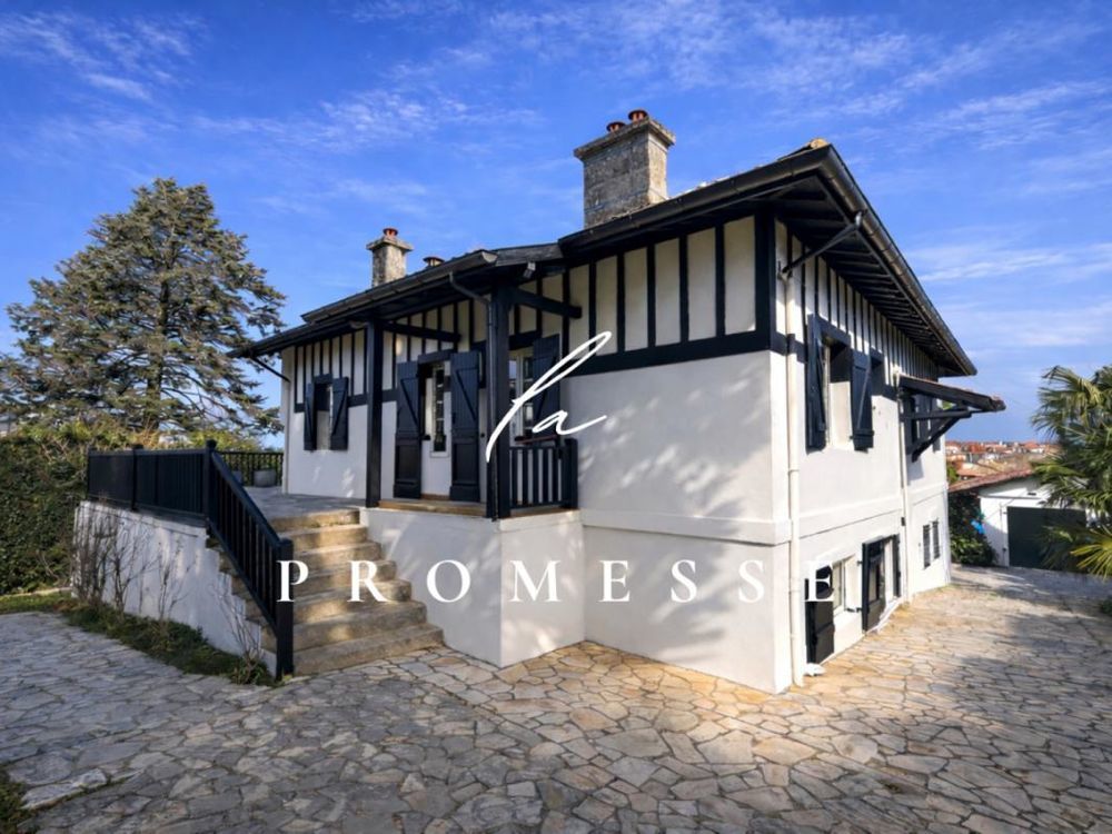 � vendre  Villa Gu�thary (64210)