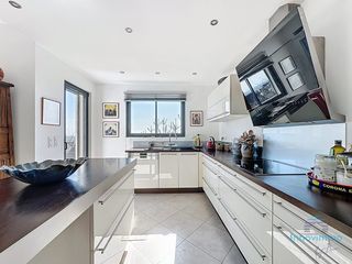  Villa � vendre 7 pi�ces 231 m�