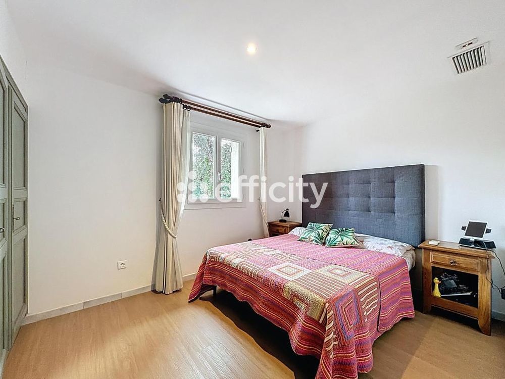 � vendre  Villa Fr�jus (83600)