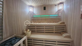  Propri�t�/ch�teau � vendre 9 pi�ces 236 m�