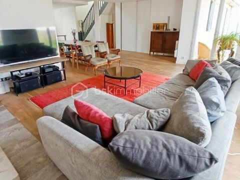   Charmant pavillon familial spacieux de standing Maison - 9 pi�ce(s) - 190 m�