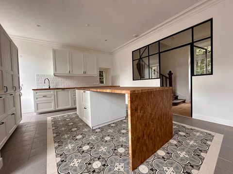   MAISON LA CHAPELLE SUR ERDRE - LE BOUFFAY Maison - 6 pi�ce(s) - 115 m�