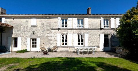   Maison Maison - 5 pi�ce(s) - 210 m�