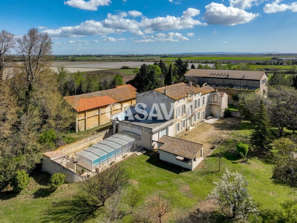 � vendre  Propri�t�/ch�teau Arles (13200)