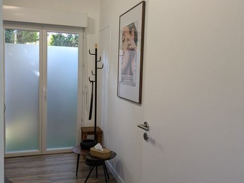 Dpt Is&egrave;re (38), &agrave; louer MONTBONNOT local commercial 65 m&sup2; et 26 m&sup2; 1150 38330 Montbonnot saint martin