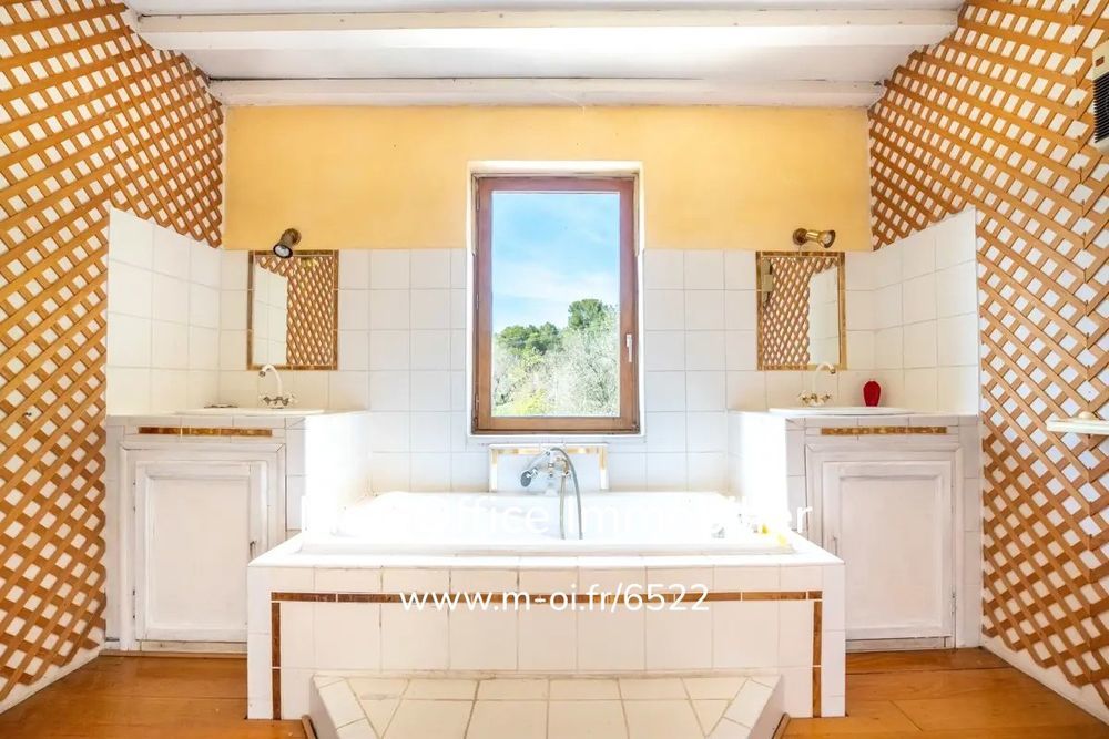 � vendre  Propri�t�/ch�teau Aix-en-Provence (13090)