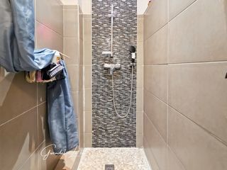  Immeuble � vendre 5 pi�ces 130 m�