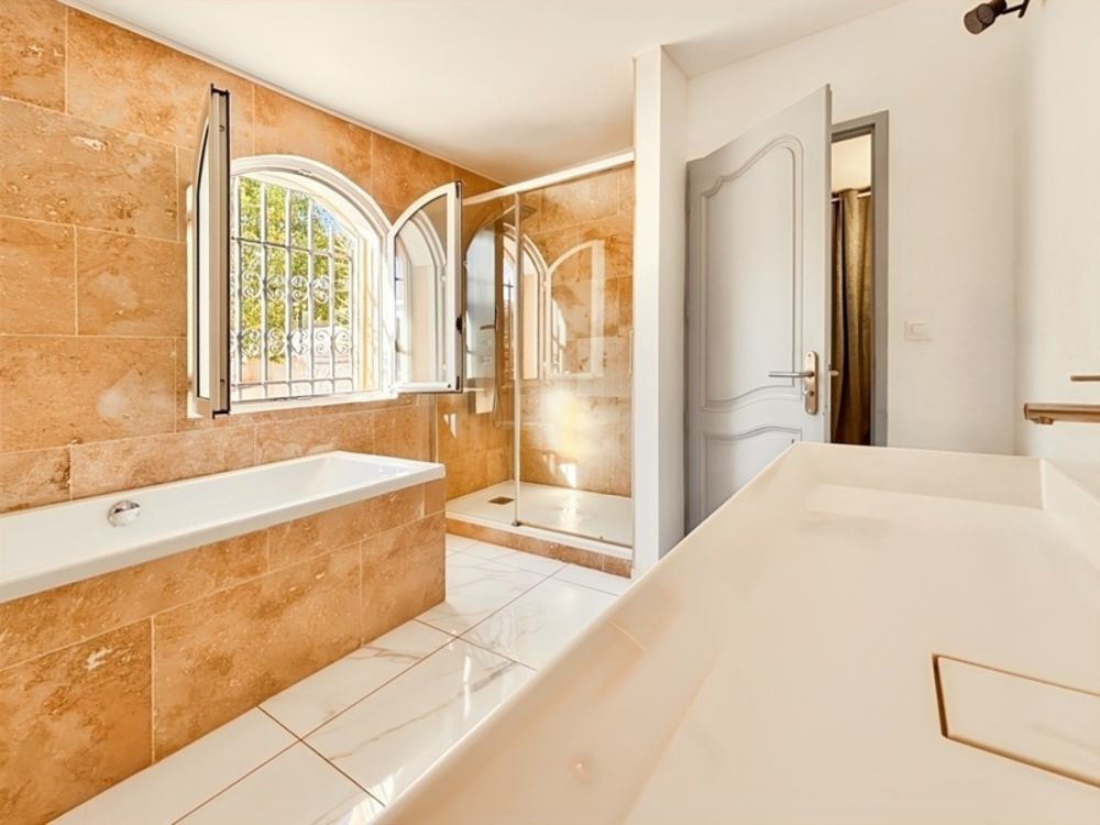 � vendre  Villa Juvignac (34990)