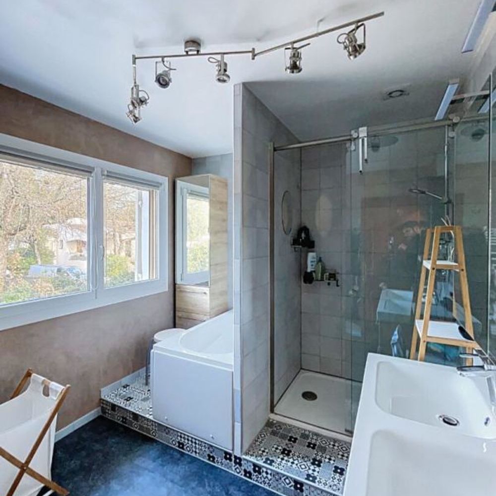 � vendre  Villa Pourri�res (83910)