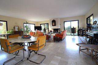  Maison � vendre 6 pi�ces 204 m�