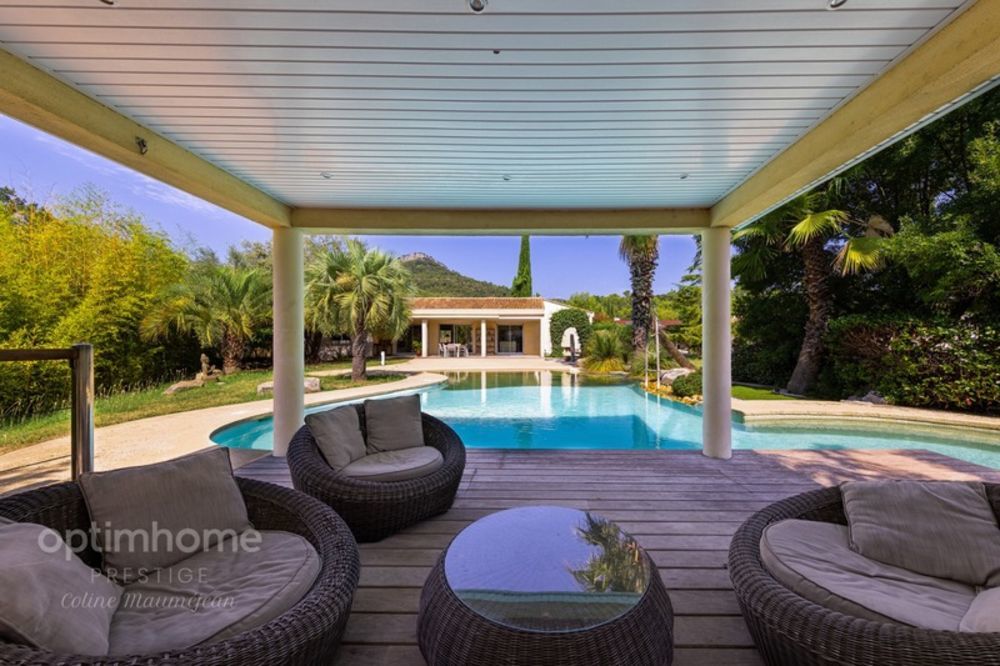 � vendre  Propri�t�/ch�teau Lauret (34270)