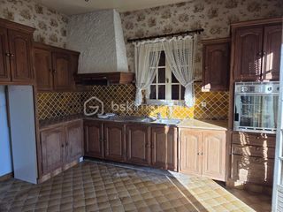  Propri�t�/ch�teau � vendre 7 pi�ces 316 m�