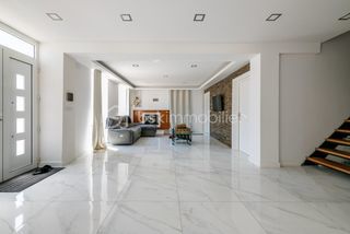  Propri�t�/ch�teau � vendre 8 pi�ces 364 m�