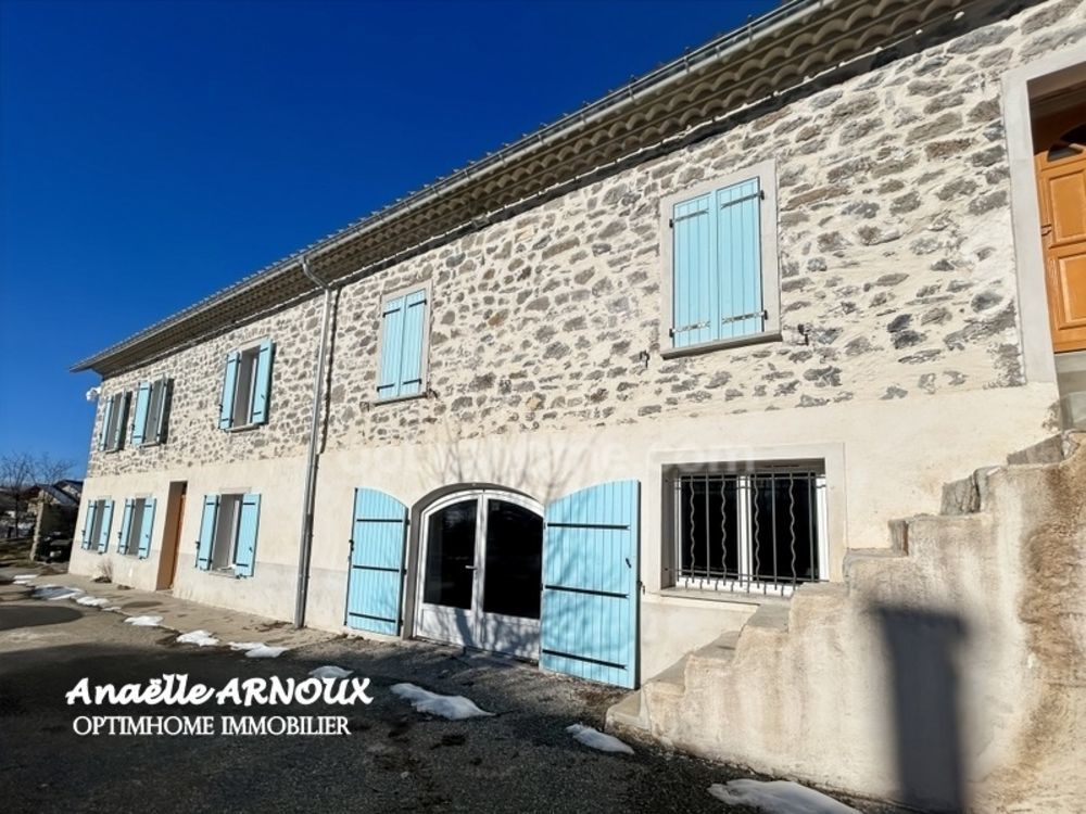 � vendre  Maison Ancelle (05260)