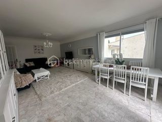  Immeuble � vendre 7 pi�ces 293 m�