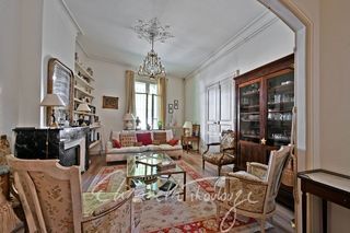  Maison � vendre 12 pi�ces 330 m�