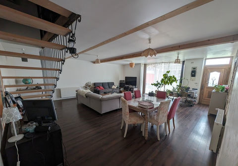  Maison � vendre 7 pi�ces 243 m�