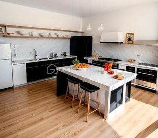  Propri�t�/ch�teau � vendre 15 + pi�ces 410 m�