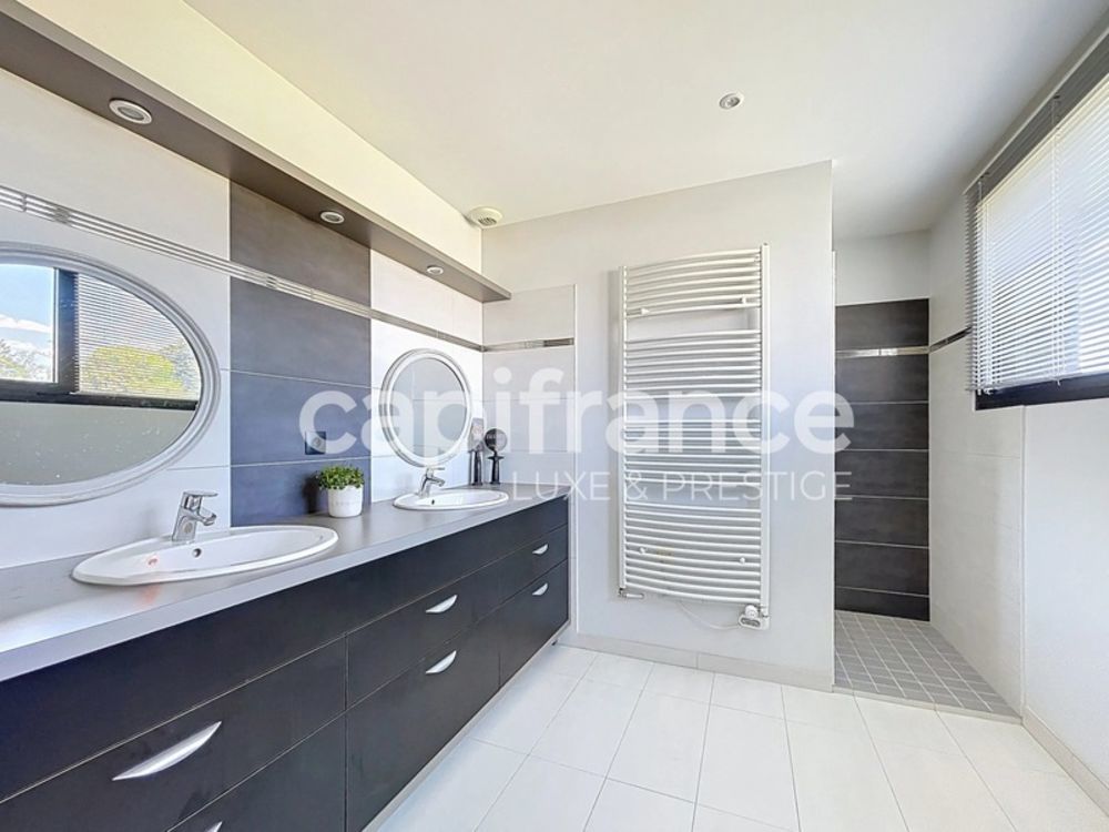 � vendre  Maison Saint-Cyr-sur-Loire (37540)