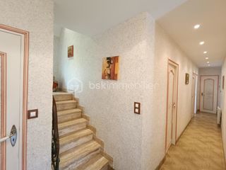  Propri�t�/ch�teau � vendre 13 pi�ces 240 m�