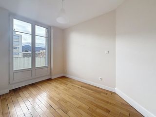  Appartement � louer 4 pi�ces 86 m�