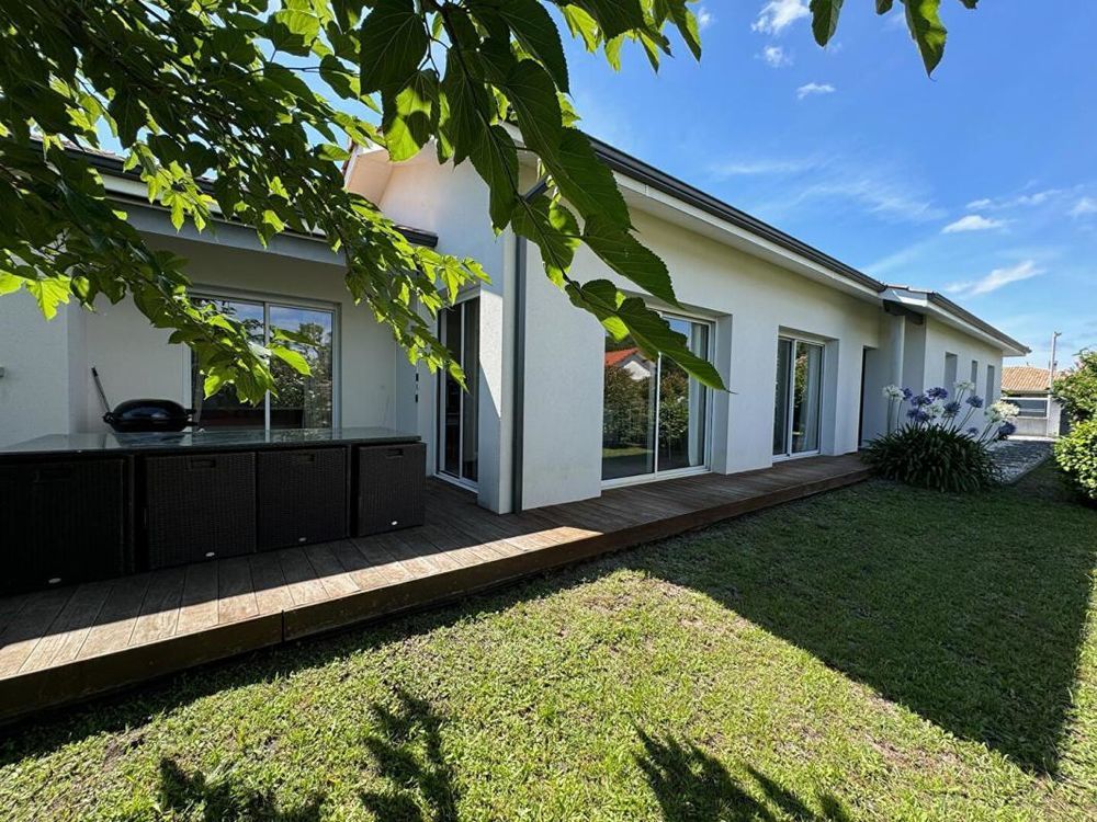 � vendre  Maison Ar�s (33740)