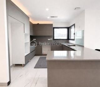  Maison � vendre 6 pi�ces 227 m�