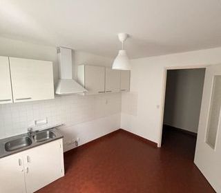  Appartement � louer 4 pi�ces 86 m�