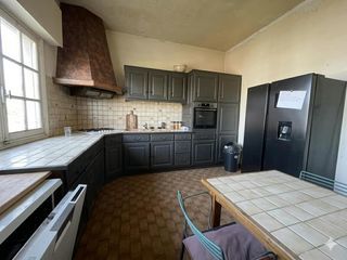  Propri�t�/ch�teau � vendre 9 pi�ces 260 m�