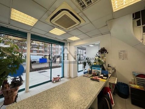 Local commercial 225 m²  Centre Saint-Mandé, visibilité maximale 5500 94300 Vincennes