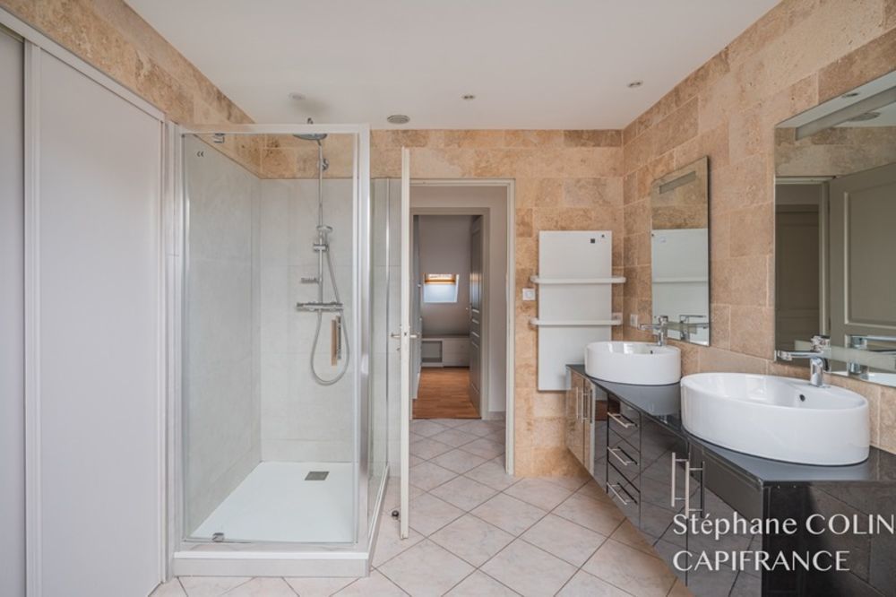 � vendre  Maison Champagnier (38800)