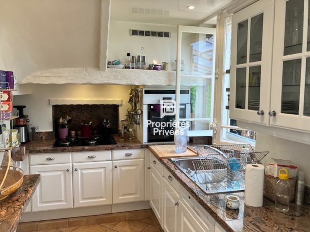 � vendre  Propri�t�/ch�teau Montfort-l'Amaury (78490)