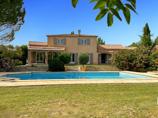  Maison � vendre 5 pi�ces 210 m�