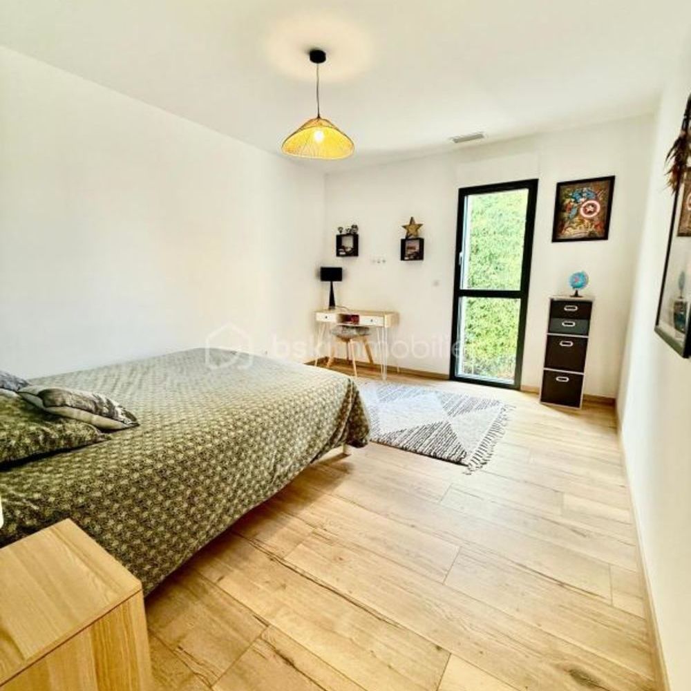 � vendre  Propri�t�/ch�teau Lons (64140)