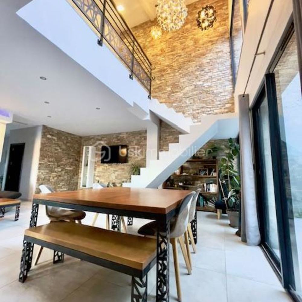 � vendre  Maison Montady (34310)