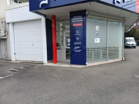A VENDRE - LOCAL COMMERCIAL 130000 25000 Besancon