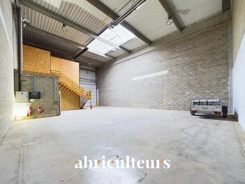 Local d'activit&eacute; 270 m&sup2; � Emplacement strat&eacute;gique proche Chartres et axes majeurs, &agrave; 1h de Paris 1988 28630 Gellainville