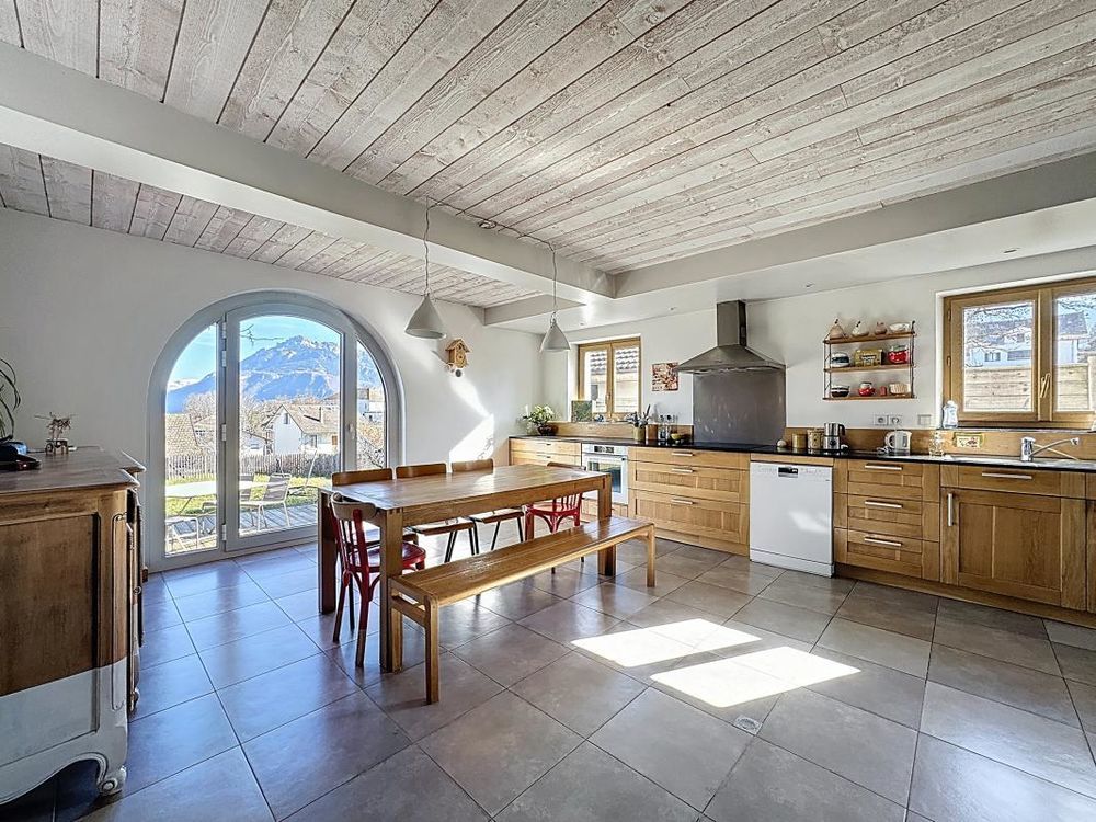 � vendre  Chalet La Roche-sur-Foron (74800)