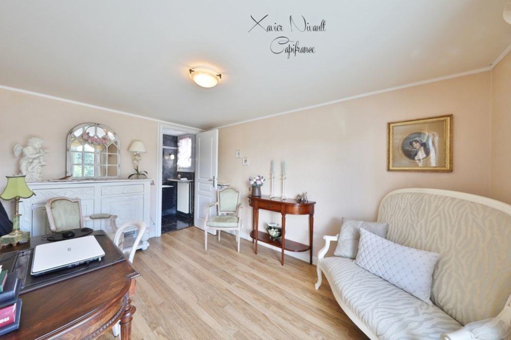 � vendre  Maison La Roche-Vineuse (71960)