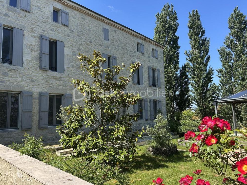 � vendre  Propri�t�/ch�teau Agen (47000)
