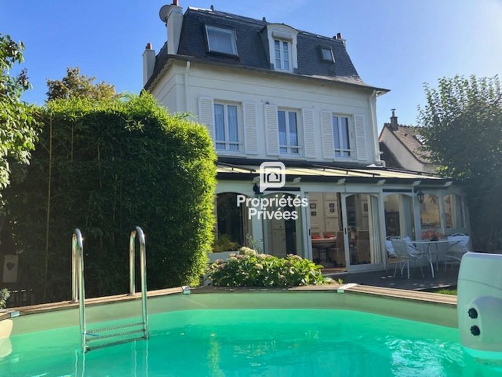 � vendre  Propri�t�/ch�teau Montfort-l'Amaury (78490)