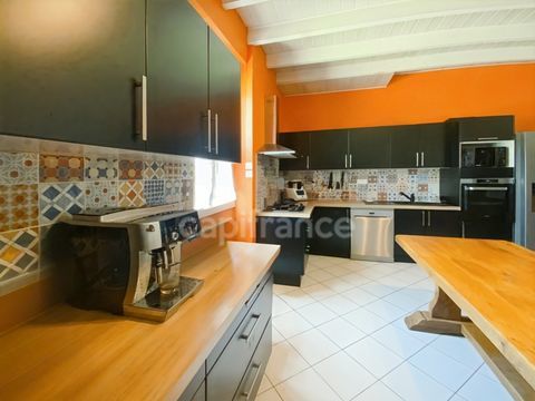   Maison 126�m� avec d�pendances et terrain de 2000�m� � Aucun vis-�-vis � La Croix-Blanche (47) Maison - 4 pi�ce(s) - 116 m�