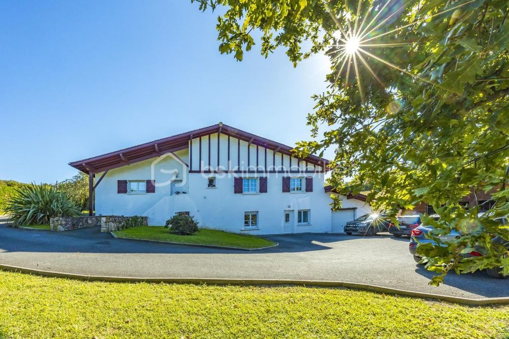 � vendre  Maison Urrugne (64122)