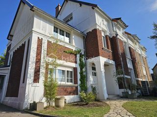  Maison � vendre 8 pi�ces 240 m�