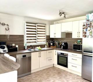  Propri�t�/ch�teau � vendre 6 pi�ces 198 m�