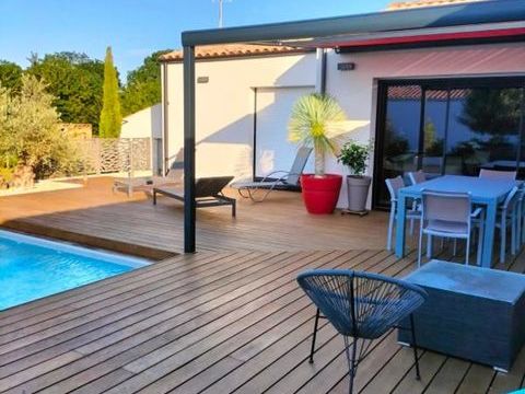   Maison de 5 pi�ces de 127 m� � Saint-Jean-de-Liversay Maison - 5 pi�ce(s) - 127 m�